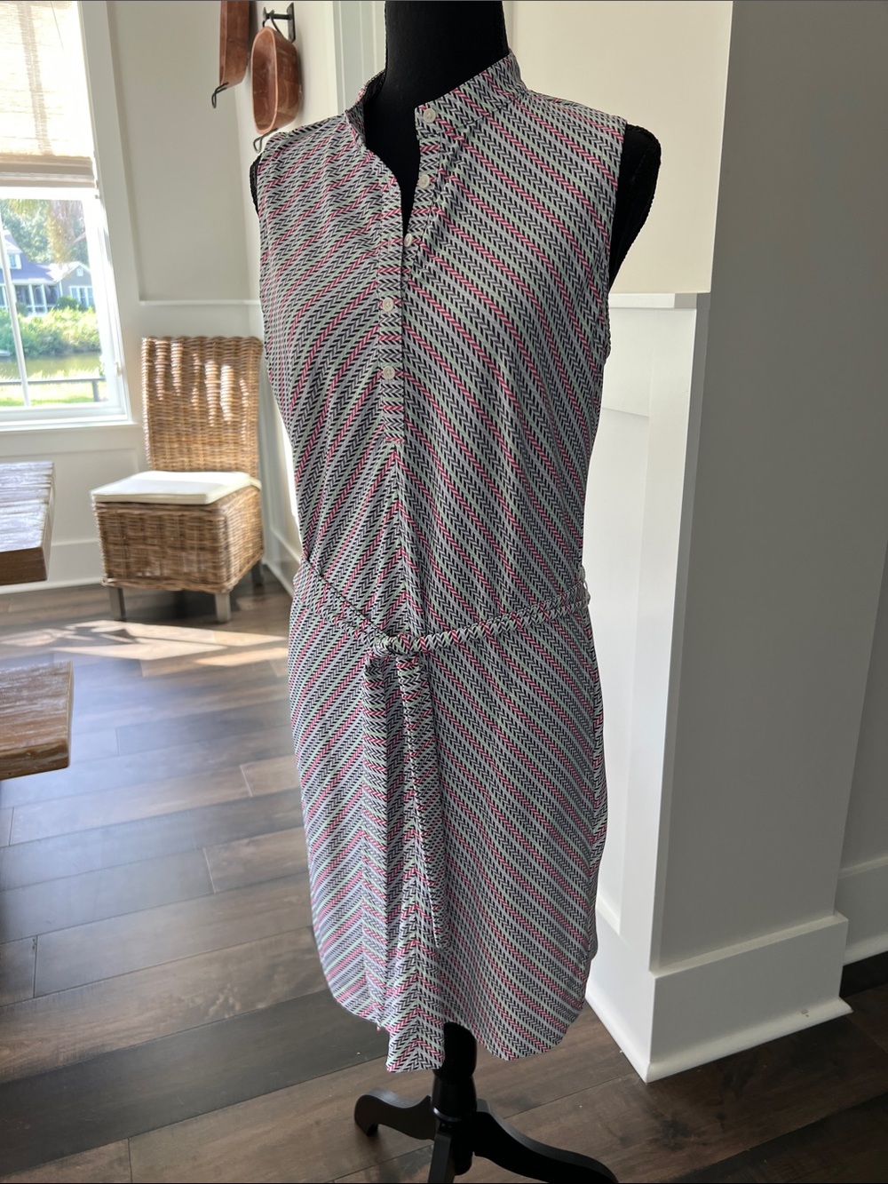 Fairway & Greene Sleeveless Chevron Midi Dress in Pink, Navy & White - Picture 2 of 10